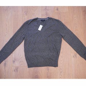 Banana Republic Sweater NWT